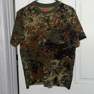 Supreme camo t-shirt